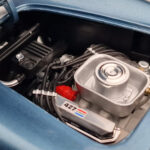 Shelby Cobra 427 S/C Lyseblå Kyosho 1:18 - image 8 of 9