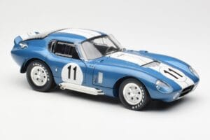 Shelby Daytona Cobra Coupe #11 S. Thompson 24 Hours of Le Mans 1965 CMR 1:18 CMR114 Metal — billede 6 af 8