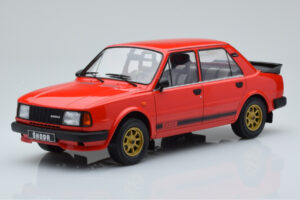 Skoda 130 LR Rød IXO 1:18