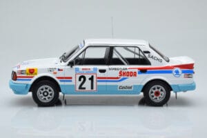 Skoda 130 LR #21 L. Krecek / B. Motl Rally Acropolis 1986 IXO 1:18 18RMC157A Metal — billede 3 af 6