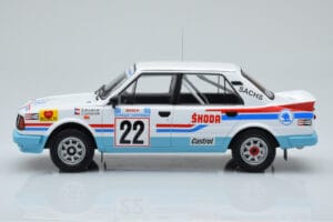 Skoda 130 LR #22 S. Kvaizar / J. Janecek Rally Acropolis 1986 IXO 1:18 18RMC157B Metal — billede 3 af 6