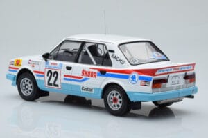 Skoda 130 LR #22 S. Kvaizar / J. Janecek Rally Acropolis 1986 IXO 1:18 18RMC157B Metal — billede 5 af 6