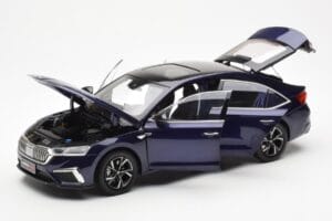 Skoda Octavia Pro Blå FAW 1:18 ZMR000006BLA Metal — billede 2 af 8