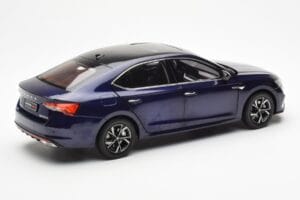 Skoda Octavia Pro Blå FAW 1:18 ZMR000006BLA Metal — billede 3 af 8