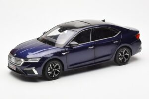 Skoda Octavia Pro Blå FAW 1:18 ZMR000006BLA
