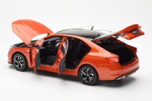 Skoda Octavia Pro Orange FAW 1:18 ZMR000006ORA Metal — billede 5 af 8