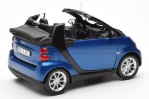 Smart Fortwo 451 Cabrio Blå & Sort Minichamps 1:18 150036330 Metal — billede 3 af 8