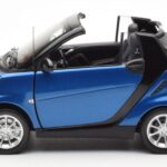 Smart Fortwo 451 Cabrio Blå & Sort Minichamps 1:18 - image 4 of 8