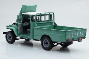 Toyota Land Cruiser 40 4x4 Pickup Grøn Kyosho 1:18 08958FG Metal — billede 3 af 8