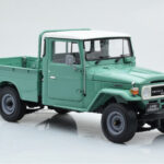 Toyota Land Cruiser 40 4x4 Pickup Grøn Kyosho 1:18 - image 6 of 8