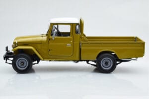 Toyota Land Cruiser 40 4x4 Pickup Oliven Kyosho 1:18 08958K Metal — billede 5 af 8