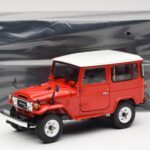 Toyota Land Cruiser FJ40 Van Rød Kyosho 1:18 08971R - image 8 of 8