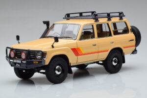 Toyota Land Cruiser 60 Beige Med Ekstraudstyr Kyosho 1:18