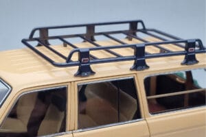 Toyota Land Cruiser 60 Beige Med Ekstraudstyr Kyosho 1:18 08956XBE Metal — billede 8 af 12