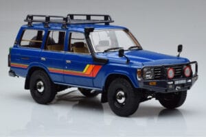 Toyota Land Cruiser 60 Blå Med Ekstraudstyr Kyosho 1:18 08956XBL Metal — billede 5 af 11