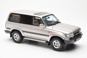 Toyota Land Cruiser HDJ80 Beige Metallic Otto 1:18 OT438 Resin — billede 4 af 6