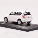 Toyota RAV4 XA30 Hvid Minichamps 1:43 - image 3 of 4