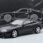 Toyota Supra A80 Sort LCD 1:18 - image 7 of 7