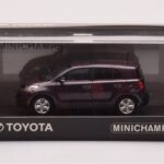 Toyota Urban Cruiser Lilla Metallic Minichamps 1:43 403166963 - image 4 of 4