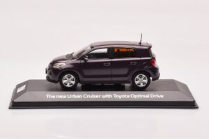 Toyota Urban Cruiser Lilla Metallic Minichamps 1:43 403166963