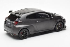Toyota GR Yaris Circuit Package Sort Otto 1:18 OT1046 Metal — billede 2 af 6