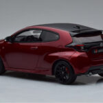 Toyota GR Yaris Rød Otto 1:18 - image 5 of 6