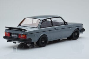 Volvo 240 Turbo Grå IXO 1:18 18CMC089 Metal — billede 2 af 6