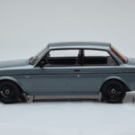 Volvo 240 Turbo Grå IXO 1:18 - image 3 of 6