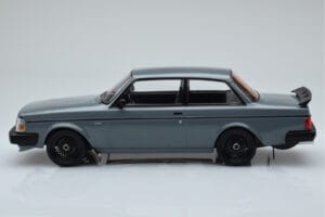Volvo 240 Turbo Grå IXO 1:18 18CMC089 Metal — billede 3 af 6