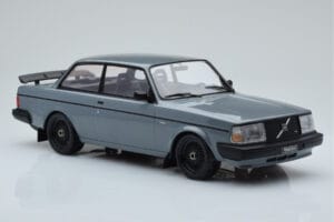 Volvo 240 Turbo Grå IXO 1:18 18CMC089 Metal — billede 4 af 6