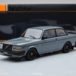 Volvo 240 Turbo Grå IXO 1:18 - image 6 of 6