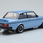 Volvo 240 Turbo Lyseblå IXO 1:18 - image 2 of 6