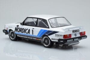 Volvo 240 Turbo Nordica #1 J. Cecotto / A. Olafsson ETCC Brno 1986 IXO 1:18 18RMC087 Metal — billede 5 af 6