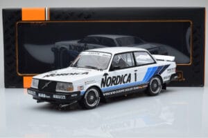 Volvo 240 Turbo Nordica #1 J. Cecotto / A. Olafsson ETCC Brno 1986 IXO 1:18 18RMC087 Metal — billede 6 af 6