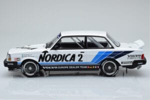 Volvo 240 Turbo Nordica #2 U. Granberg / T. Lindstrom ETCC Brno 1986 IXO 1:18 18RMC088 Metal — billede 3 af 6