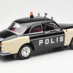 Volvo P121 Politi Revell 1:18 8904 - image 3 of 8