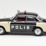 Volvo P121 Politi Revell 1:18 8904 - image 4 of 8