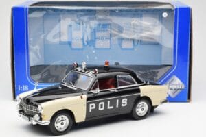Volvo P121 Politi Revell 1:18 8904 Metal — billede 8 af 8