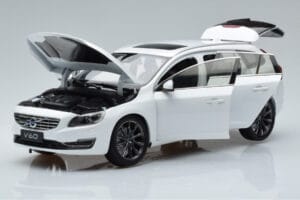 Volvo V60 D3 Crystal Hvid FAW 1:18 9430840 Metal — billede 2 af 7