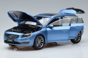 Volvo V60 D3 Power Blå FAW 1:18 9430839 Metal — billede 2 af 7