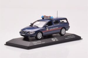 Volvo V70 Garde Frontiere Suisse Minichamps 1:43 430171899 Metal — billede 2 af 4