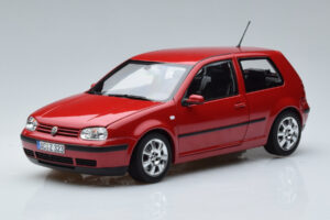 Volkswagen Golf Mk4 Rød Norev 1:18