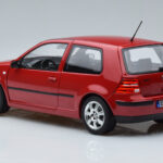 Volkswagen Golf Mk4 Rød Norev 1:18 - image 6 of 7