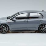 Volkswagen Golf GTI Mk8 Norev 1:18 188590 Metal - image 4 of 7