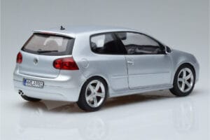 Volkswagen Golf GTI Mk5 Pirelli Edition Sølv Norev 1:18 188425 Metal — billede 3 af 7
