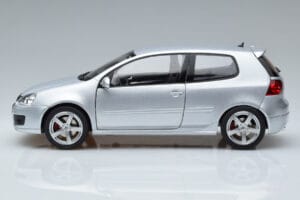 Volkswagen Golf GTI Mk5 Pirelli Edition Sølv Norev 1:18 188425 Metal — billede 4 af 7