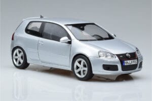 Volkswagen Golf GTI Mk5 Pirelli Edition Sølv Norev 1:18 188425 Metal — billede 5 af 7