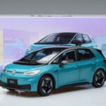 Volkswagen ID.3 Grøn FAW 1:18 ZVN000001GRU Metal - image 7 of 7