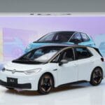 Volkswagen ID.3 Hvid FAW 1:18 ZVN000001WEI Metal - image 7 of 7