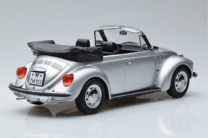 Volkswagen Beetle 1303 Cabriolet Sølv Norev 1:18 188530 Metal — billede 2 af 6